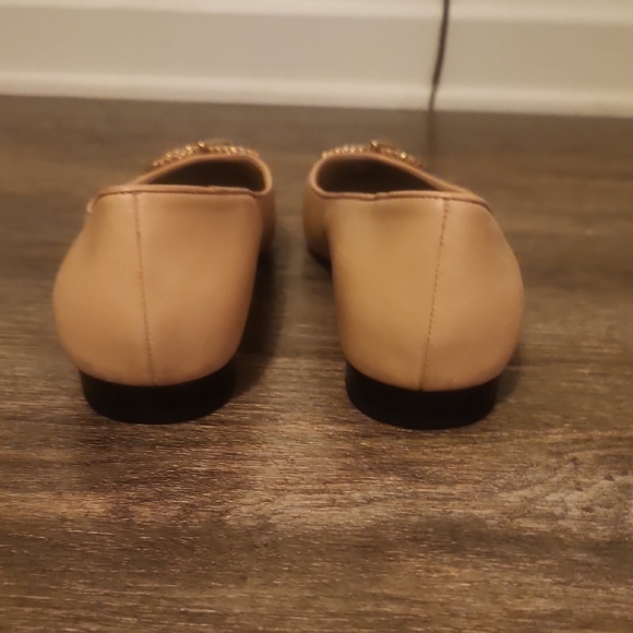 Michael Kors Black and Tan Leather Ballet Flats with Gold Bow Size 9.5 - Picture 5 of 13
